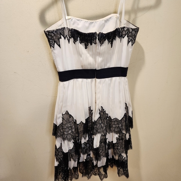 BCBGMAXAZRIA White Black Flare Strapless Lace Dress Size 0 - Picture 14 of 15